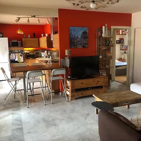 Appart 3 Avec Grande Terrasse 아파트