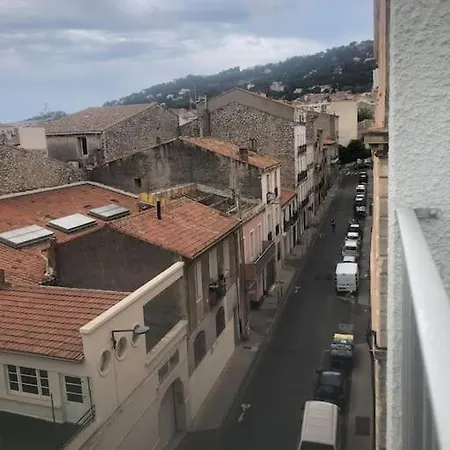 Appart 3 Avec Grande Terrasse 아파트 *